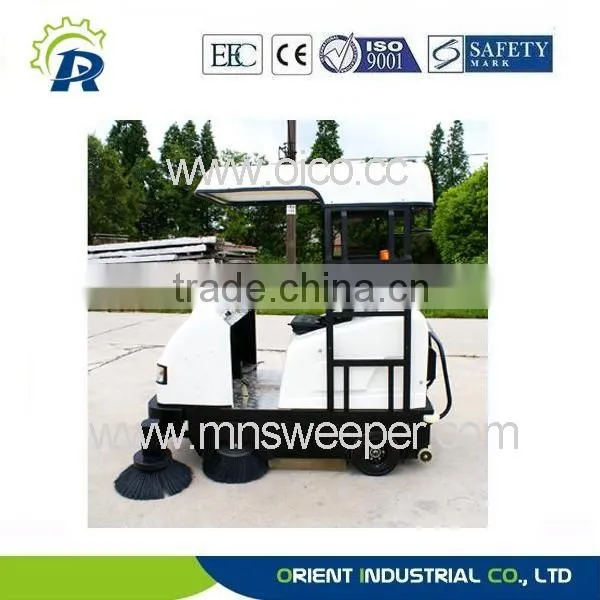 High Performance Battery Free of Maintenance Ride on Linoleum Road Sweeper With Power Supply 36V photo-6