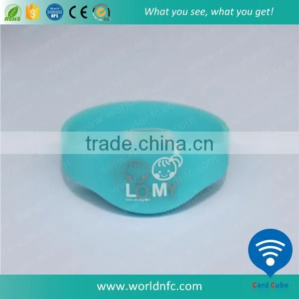 Bottom Price Best Selling NFC Waterproof RFID Watch/wristband Tag photo-2