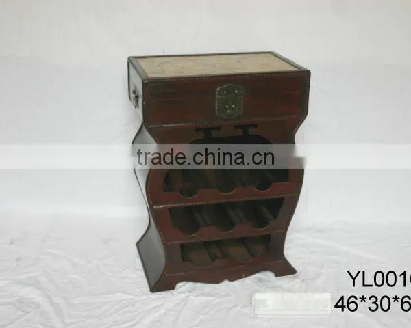 WOODEN BOX