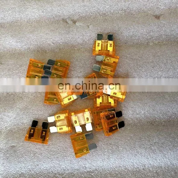 Sinotruk Sitrak T5G/T7H Truck Electric System Spare Parts WG9716582301+001/1 5a Chip Fuse photo-5