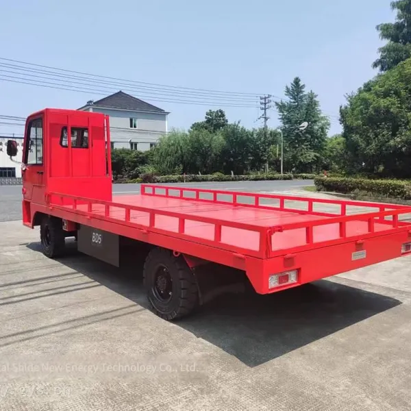 Supply of Likai Electric Battery-powered Forklifts, Electric Tricycles for Cargo Hauling, Transport Vehicles, and Electric Four-wheel Flatbed Trucks photo-2