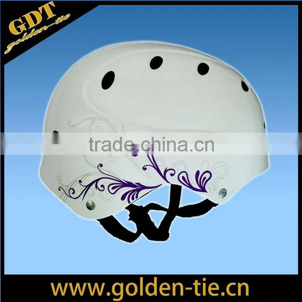 Adults Ski Helmet With Customized Logo in Dongguan