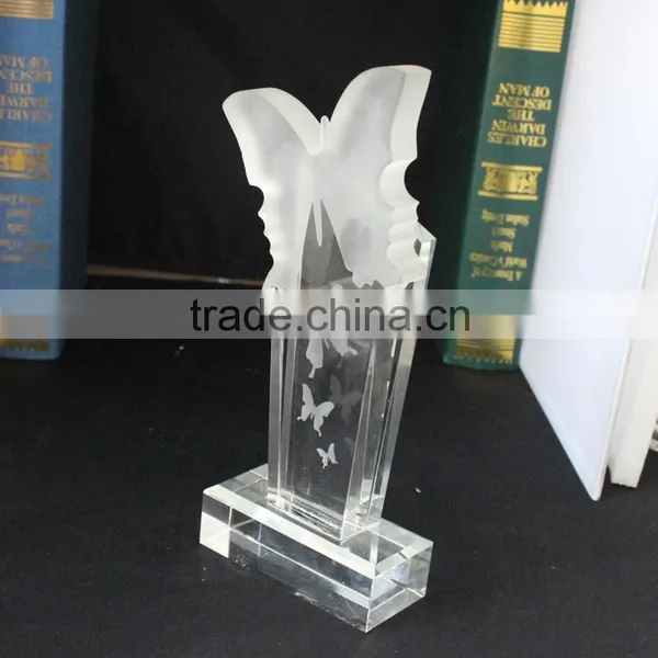 Wholesale Butterfly Shape Crystal Unique New Design Award Desktop Decoration photo-3
