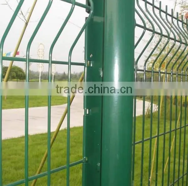 Factory Pvc Coated Welded Wire Mesh Fence photo-3