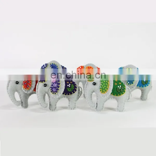 Wholesale Felt Christmas Tree Ornaments Custom Animal Reindeer Indoor Decoration Gifts With Ribbon Sling photo-2