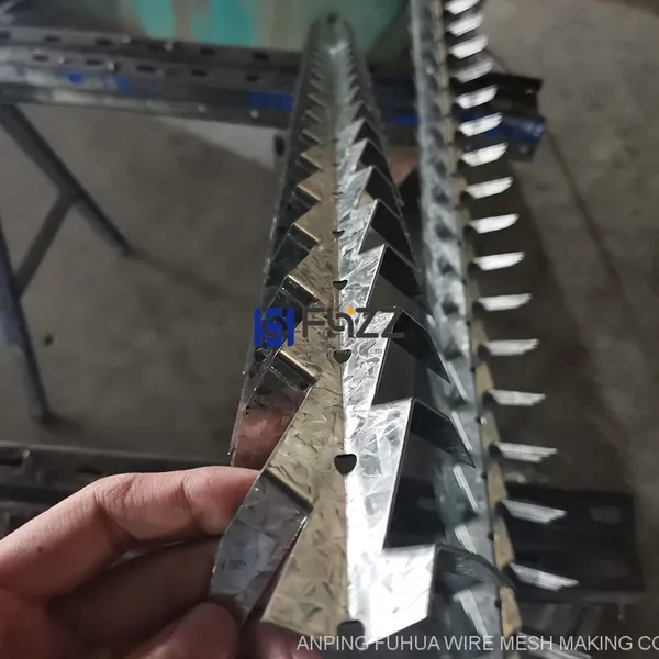 Double Claw Galvanized Anti Climb Steel Spikes Installed at Corners of Walls and Fences photo-4