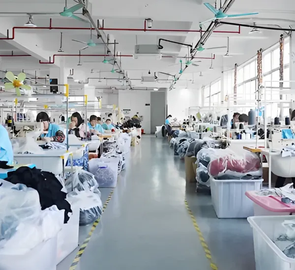 Yiwu Fashion Clothes Import And Export Co., LTD company overview - view 3