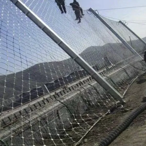 Double Twist Slope Retaining Net 3.0mm Wire 60x80mm Opening Corrosion-Resistant Coating photo-5