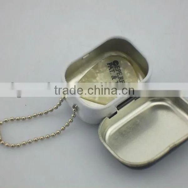 Dongguan Wholesale Cute Hinged Tin Can With Chain Rectangle Tin Box With Chain photo-2
