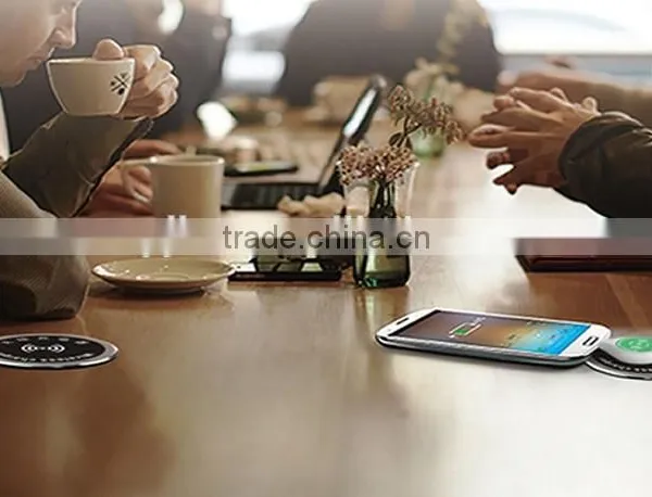 QI Wireless Desktop Charger for Office Desk Phone Charging photo-4