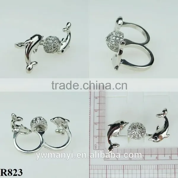 Fashion Rhinestone Ring Double Ring Dolphin Logo Plating Silver Ring R823 photo-2