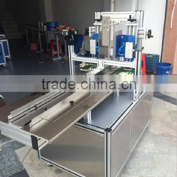 China Machine Automatic Cake Box Gluing Machine/take Away Food Box Making Machine for Sale photo-2