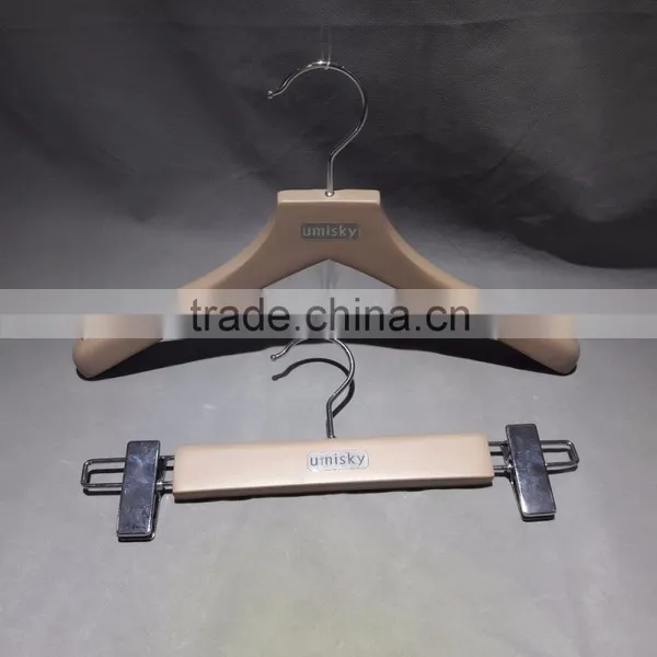 2016New China Products Wooden Hangers for Trousers With Clips Supplier's Choice photo-3