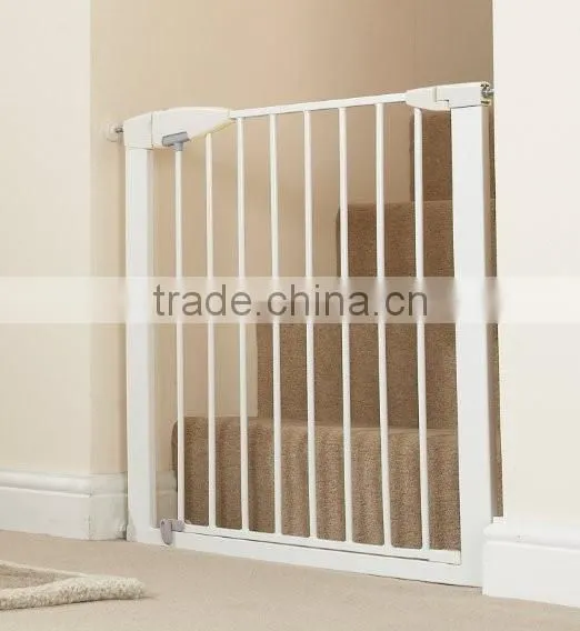 Custom Logo Wholesale Pet Gate Children Safety Door Gate to the Dogs photo-2