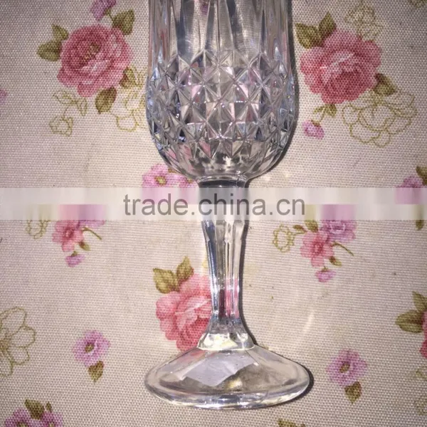 2015 New Design Clear Embossed Glass Cup &Wine Glass & Goblet photo-3
