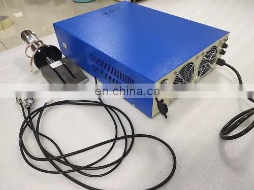 Made in China Hot Selling Prices 20kHz 2000W Ultrasonic Welding Machine for Nonwoven Mask Earloop Welding photo-4