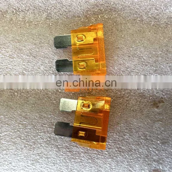 Sinotruk Sitrak T5G/T7H Truck Electric System Spare Parts WG9716582301+001/1 5a Chip Fuse photo-4