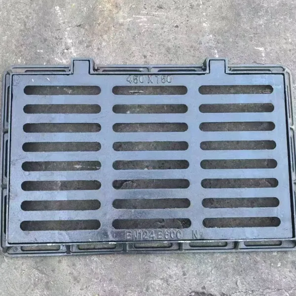 En124 Standard Cast Iron Gully Grating / Storm Drain Cover for Municipal Construction photo-4