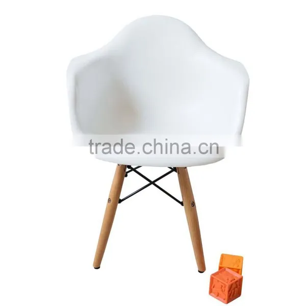 Retro Modern Colorful Metal Natural Wood Dowel Leg Base Plastic Molded Armchair French Kid Dining Chair photo-2