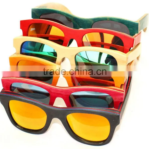 Green Colorful Printed Natural Bamboo Sunglasses With Silver Mirror Polarized Lenses photo-4