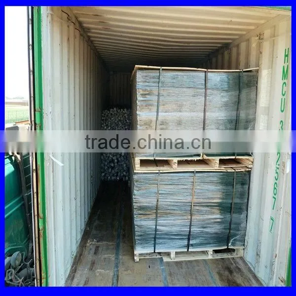 Polyester Coated/hot Dip Galvanized Curvy Welded Fence for Public Places and Buildings for Roads photo-3