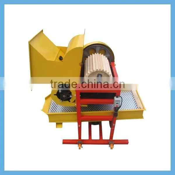 Lowest price best quality small mini peanut sheller machine
