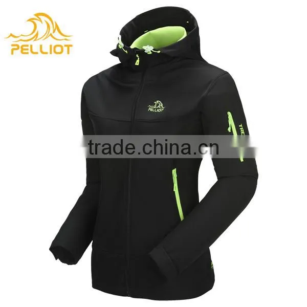 OEM Hot Sale Softshell Jacket Men Outdoor Waterproof Jackets photo-5