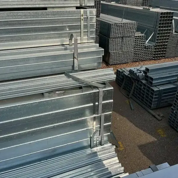 15mm 20mm 40mm 50mm 80mm 100mm Hot Dipped Galvanized Steel Square Pipe / Rectangular Steel Tube / Steel Hollow Section Pipe