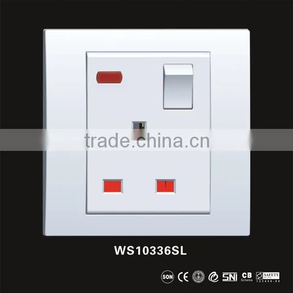 13A Single Schuko Socket Outlet With Light photo-2