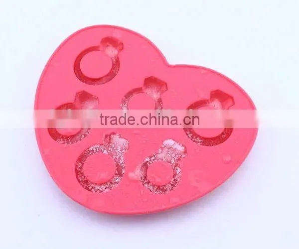 Fancy Ring Shaped Silicone Ice Cube Tray photo-2