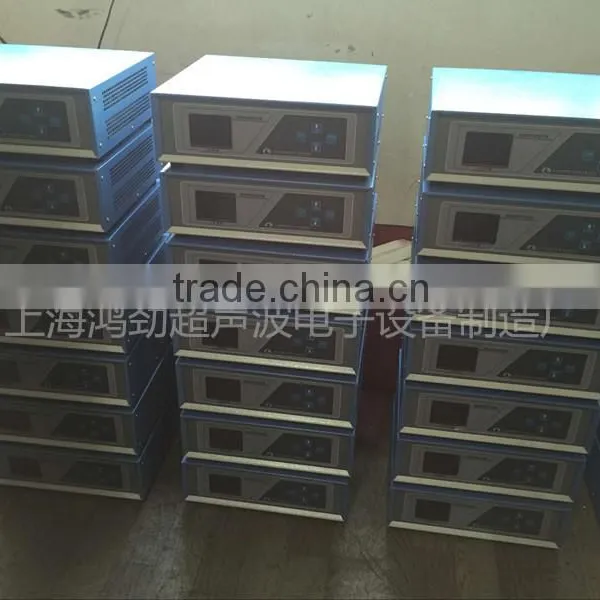 30khz 1500W Automatic Frequency Portable Ultrasonic Plastic Spot Welding Machine photo-4