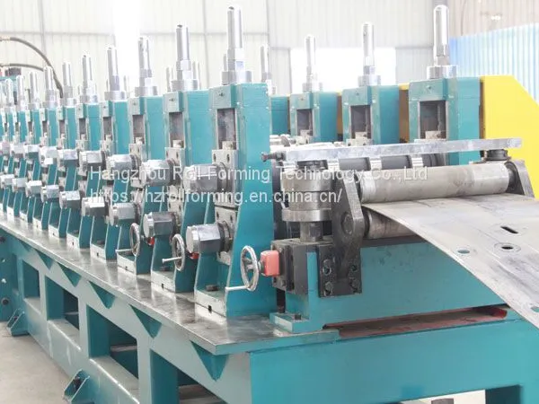 Guardrail Roll Forming Machine