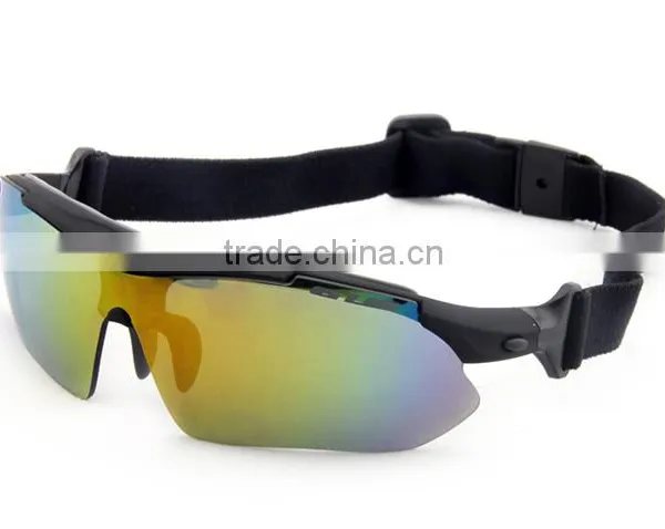 Robot Modeling Sport Ski Goggles photo-4