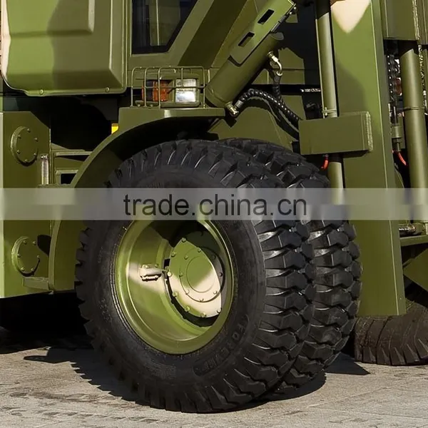 Heavy Duty 5 Ton Rough Terrain Forklift Truck With Diesel Engine photo-5