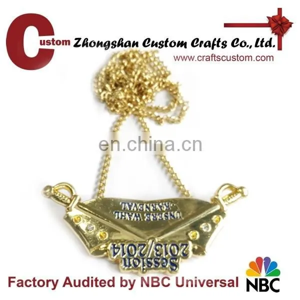 Custom Beautiful Sword and Letter Pendant Alloy Gold Plated Charm Pendant photo-2