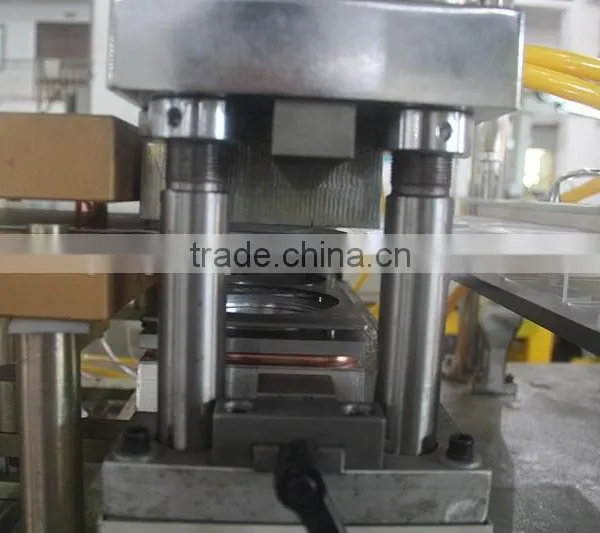 Cold Drinking Juice Paper Cup Lid Forming Machine photo-5