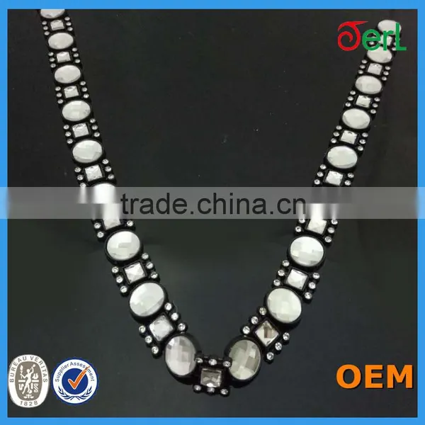 Plastic Rhinestone in Banding Trimming for Wholesale photo-4