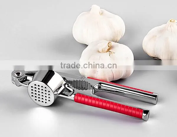 Professional Garlic Crusher ,Ginger Crusher With Silicone Garlic Peeler and Cleaning Brush photo-2