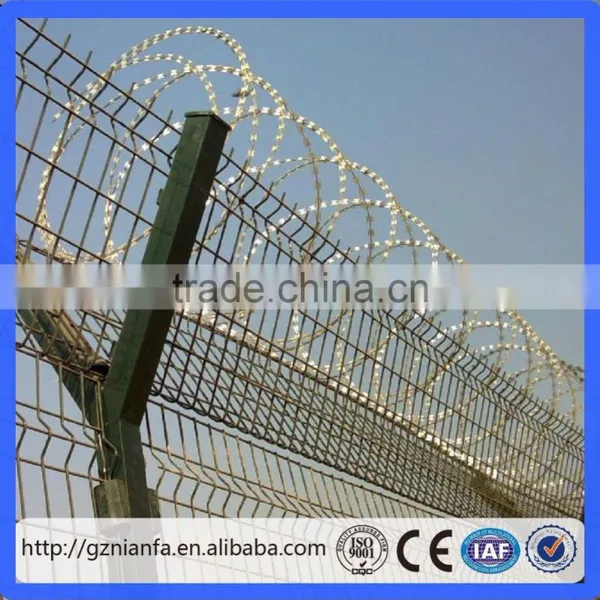 Security Use Galvanized/pvc Razor Barbed Wire in Coil for Sale(Guangzhou Factory) photo-2