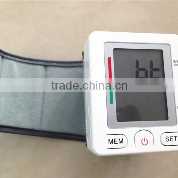 Android IOS APP Smartphone Control Automatic Inflating Wrist Watch Bluetooth Blood Pressure Monitor With Testing Heart Beat Rate photo-3