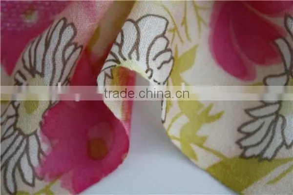 Floral Pattern Printed Wool Scarf With Fringe photo-6