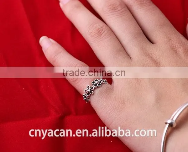 Delicate Design Opening .925 Sterling Silver Genuine Emerald Ring photo-2