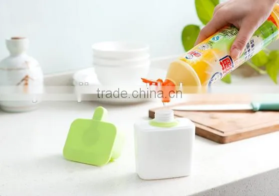 Wholesale Stock Small Order Kitchen Liquid Storage Bottle photo-5