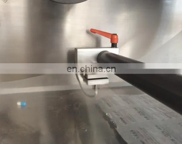 Multi-functional Candy Vitamin Capsule PVC Blister Packing Machine photo-4