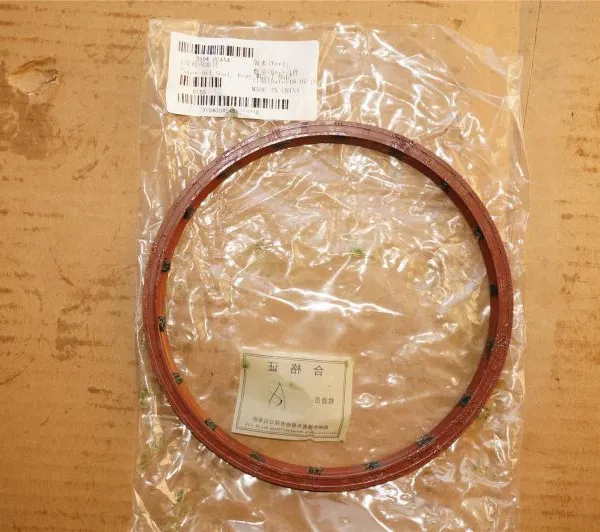 Good Quality Other Engine Systems K6122HL Bus Parts 3104-00454 Bus Rear Wheel Hub Oil Seal for China Bus photo-6