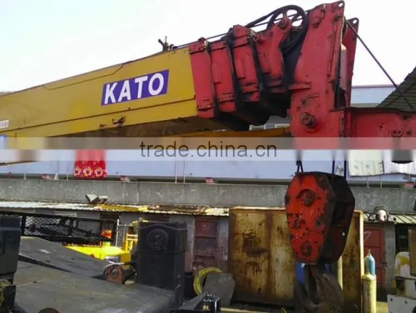 KATO KR35H-III 35 Ton Used Rough Terrain Wheel Crane photo-6
