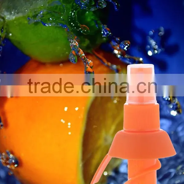 China New Design Orange Squeezer With Mini Manual Spray Lemon Jucier for Fruit Juice photo-5
