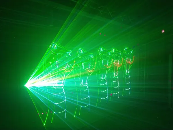 New Advance Economical 18w RGB 3d Animation Projector Sky Show Diso/concert/dj Programmable Stage Laser Light photo-5