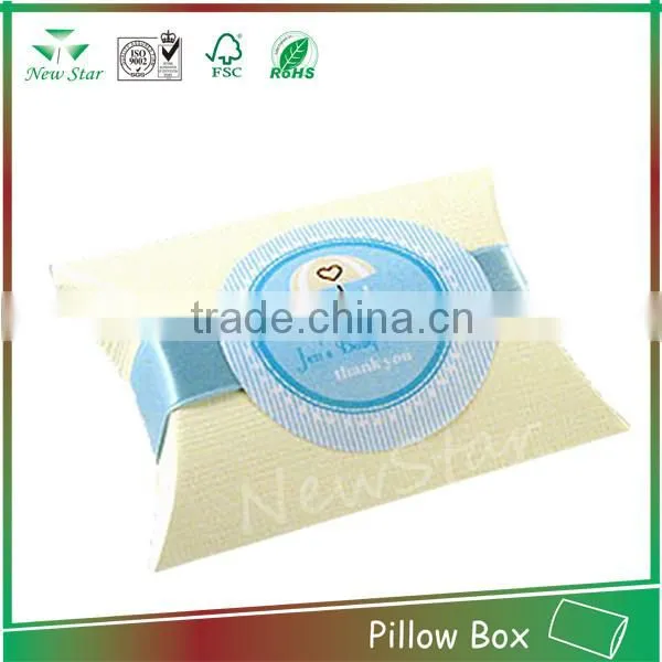 Factory Making Pillow Gift Box