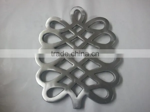 Metal Trivets for Bar Tables photo-3